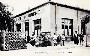 2501- Berrouaghia - Avenue de la Gare - Cafe d'Orient - 1918